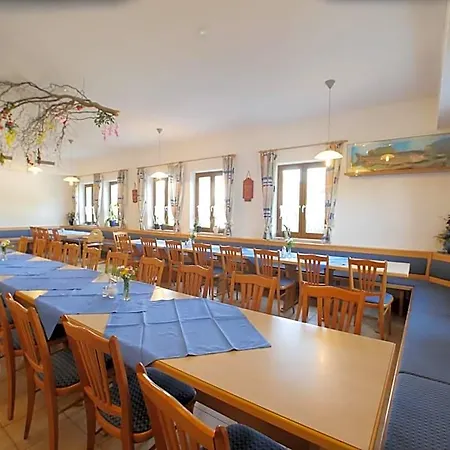 Wirtshaus Zur Bina Hotel 2*